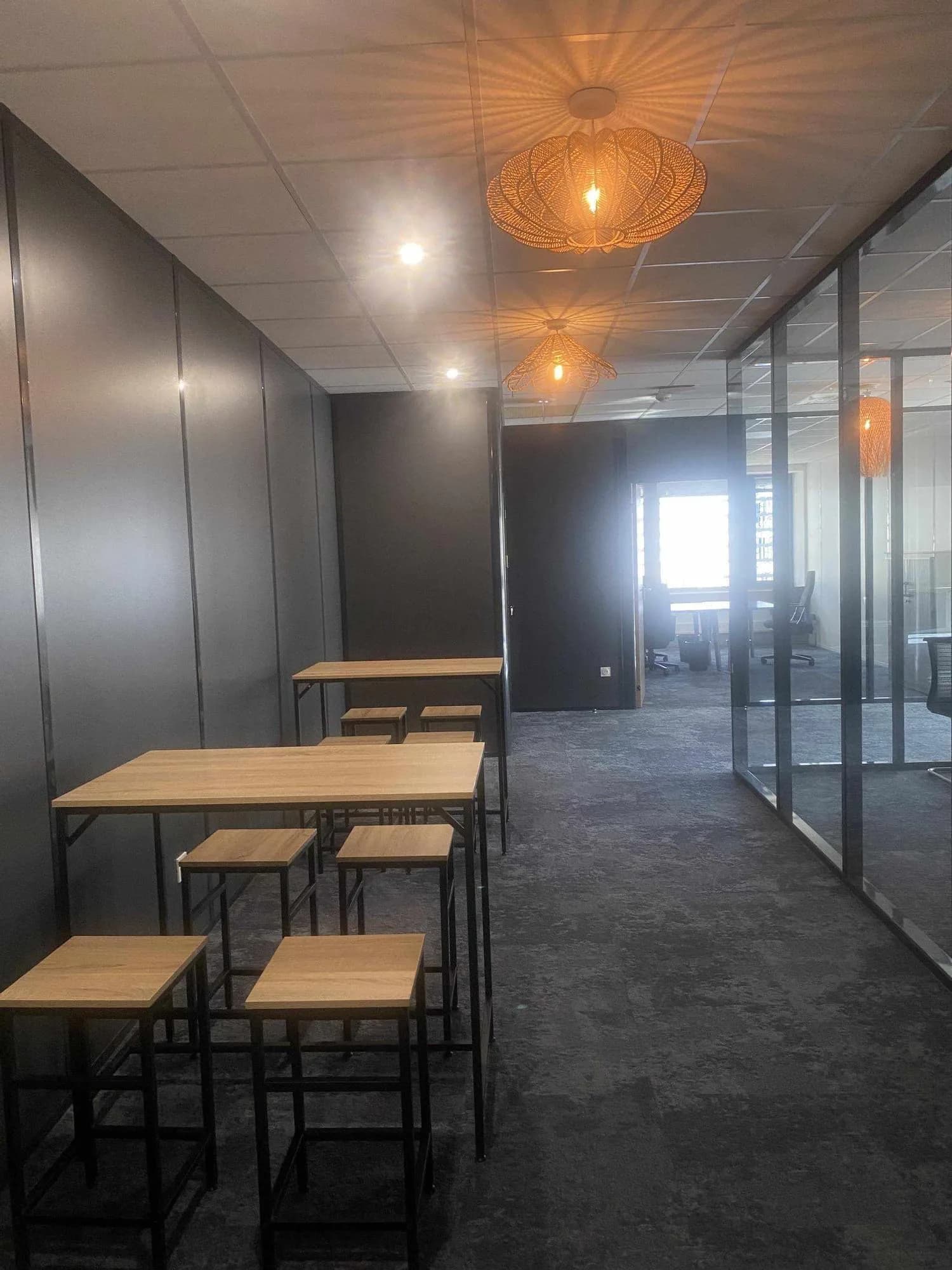 Bureaux & Co - Marseille Les Docks