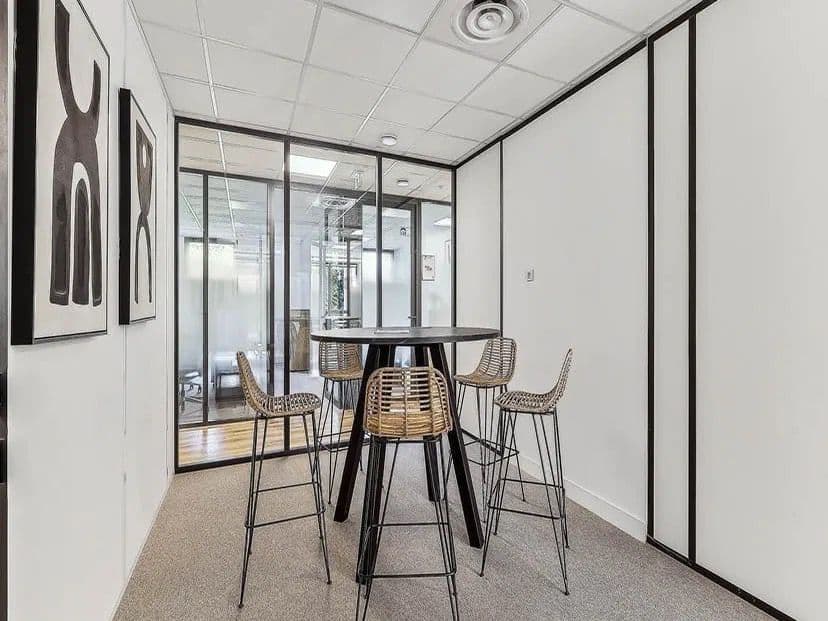 Buro - Buro Club Aix en provence Golf - Gare TGV