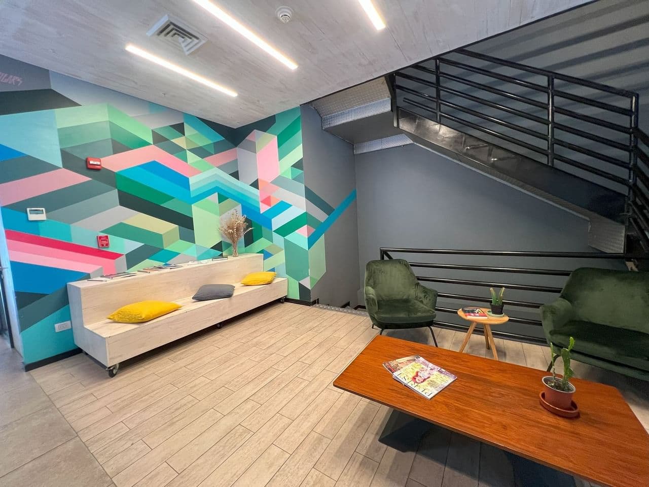 Co-Work Vespucio Oriente