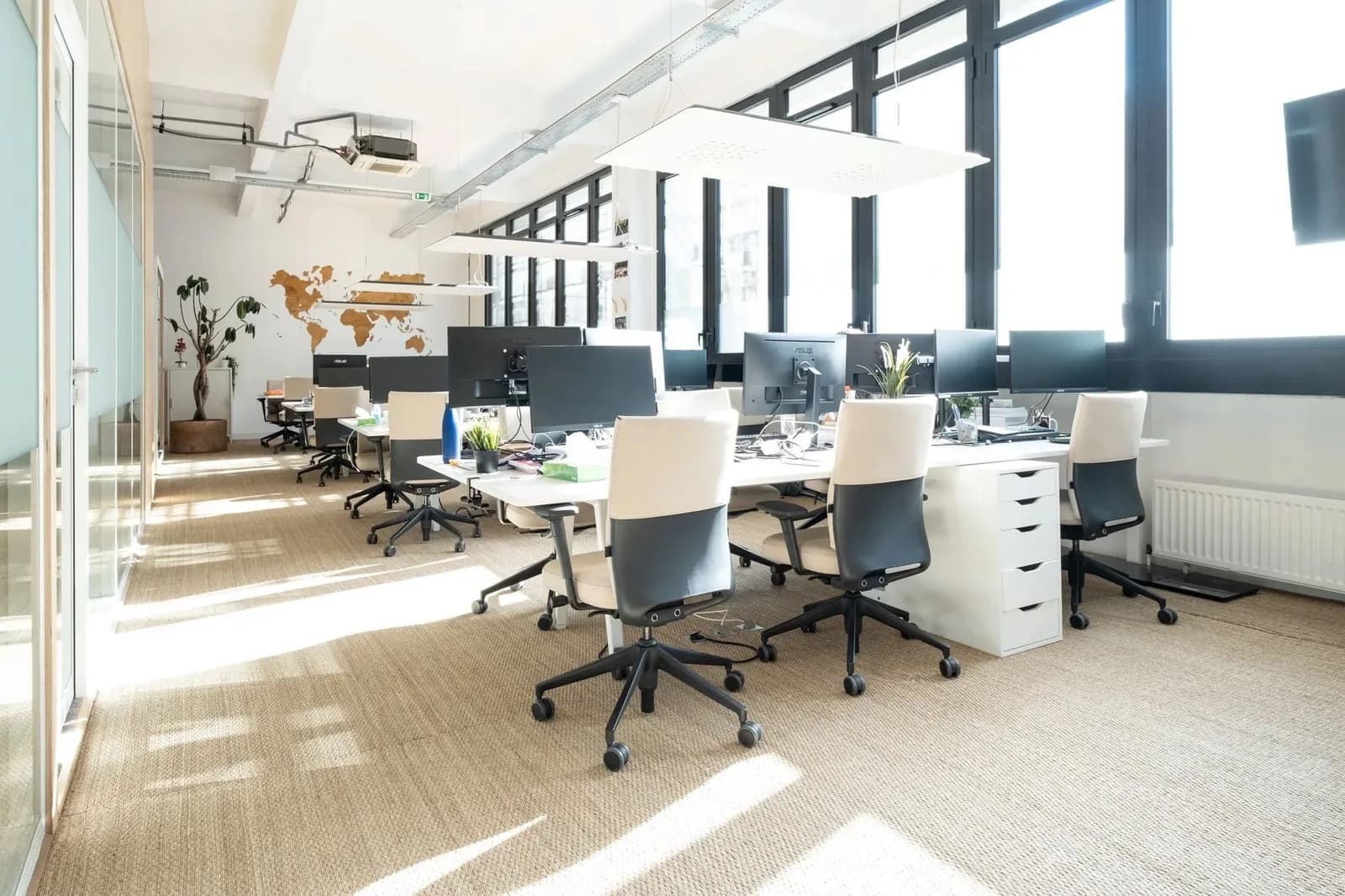 Come And Work Le Joaillier - 52 postes