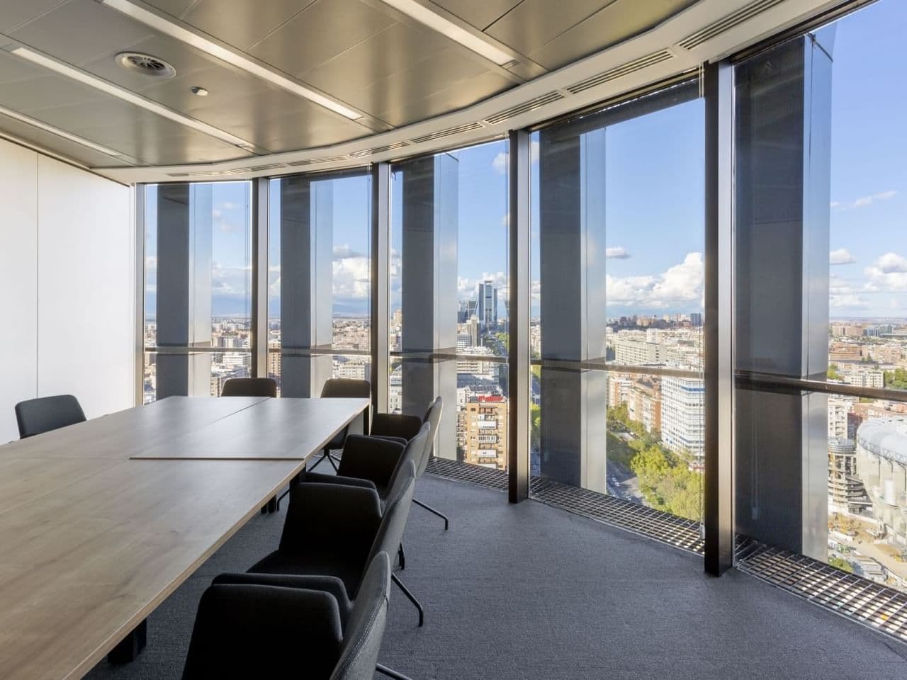 First Workplaces Torre Europa