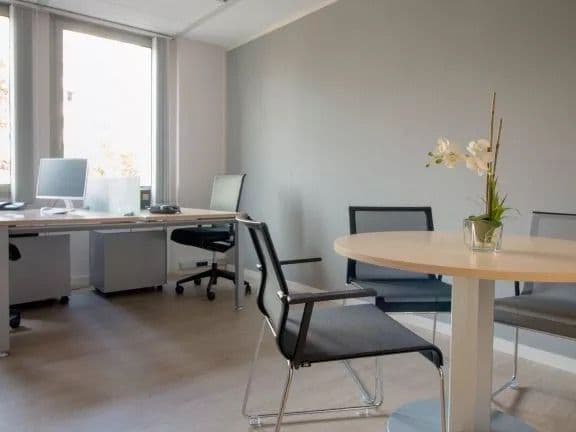 Gran Via Business Center