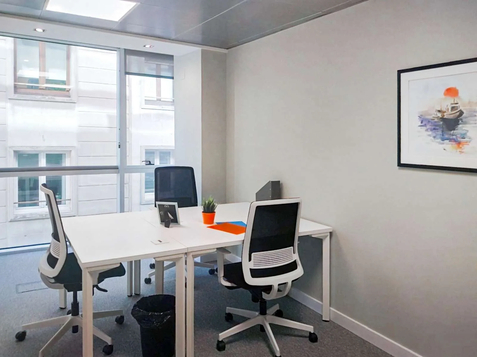 Regus Santander, Juan de Herrera