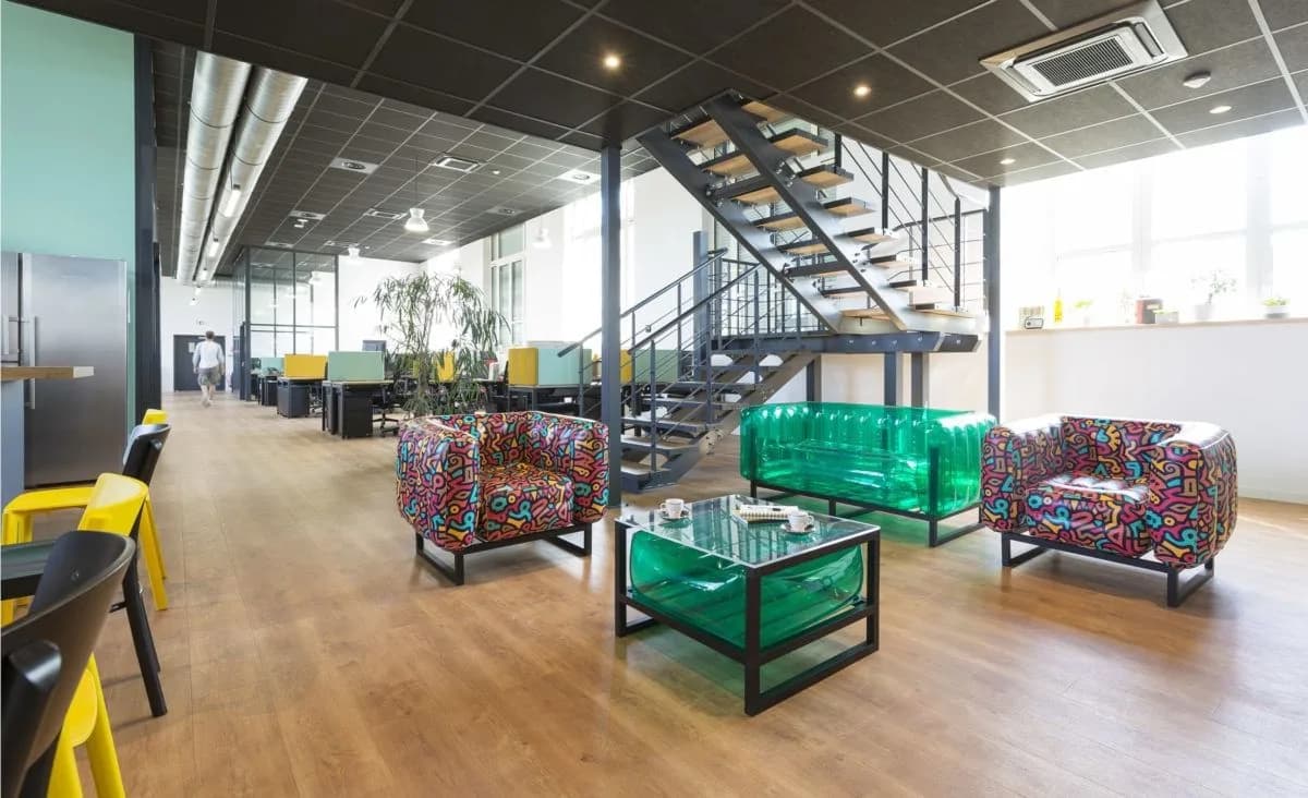 Waza (ex Le HQ)