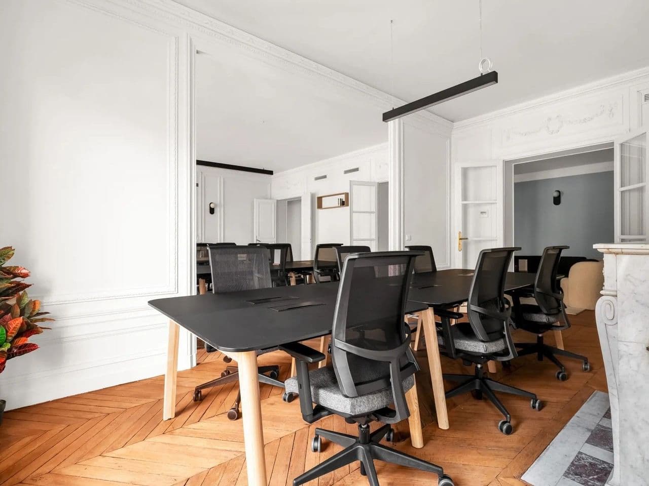 Joro 15 Avenue Carnot - 40 postes