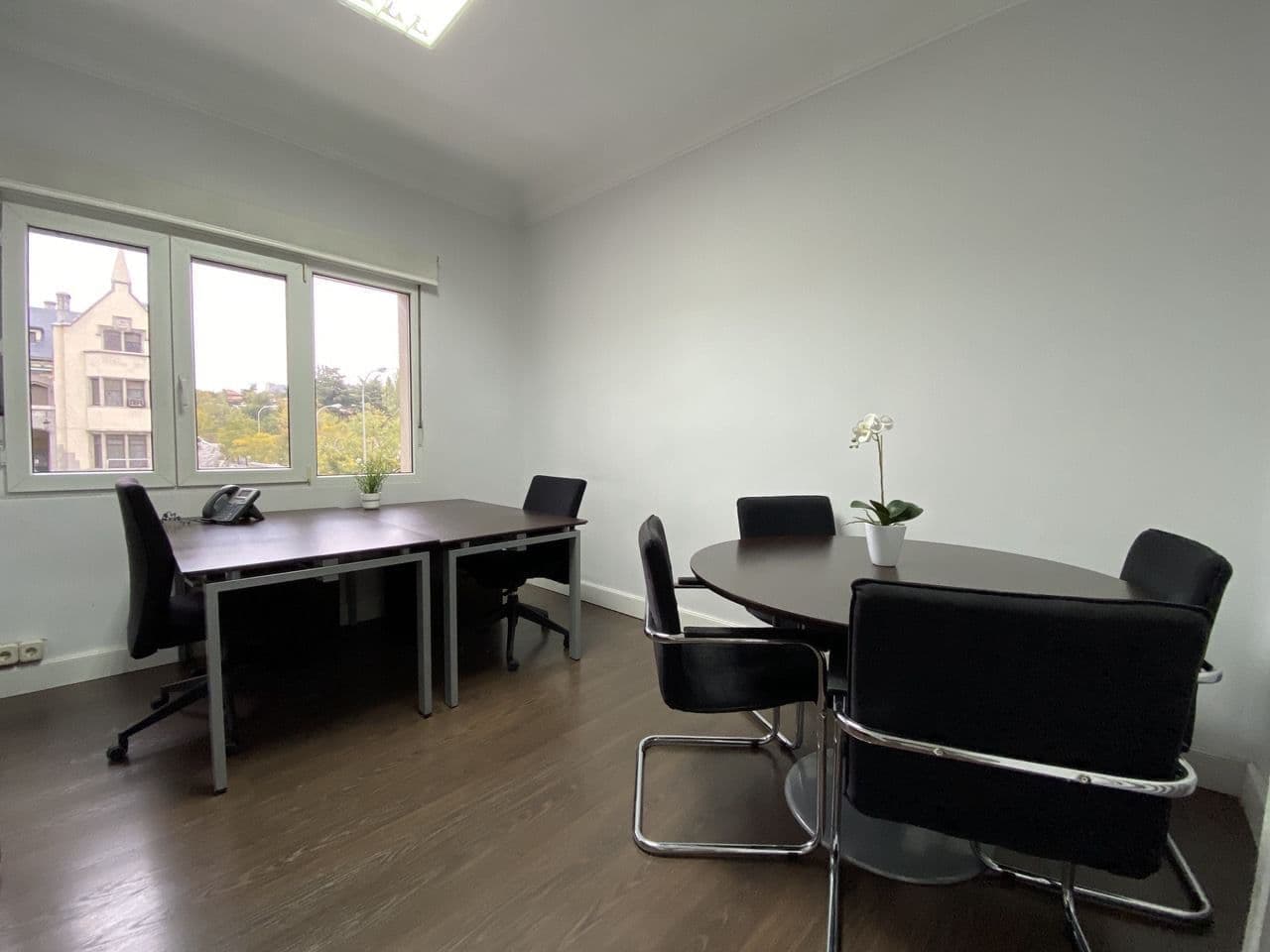 Oficinas Ya Serrano