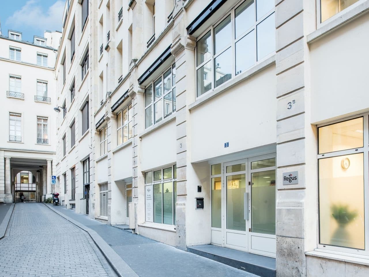 Regus - Paris République