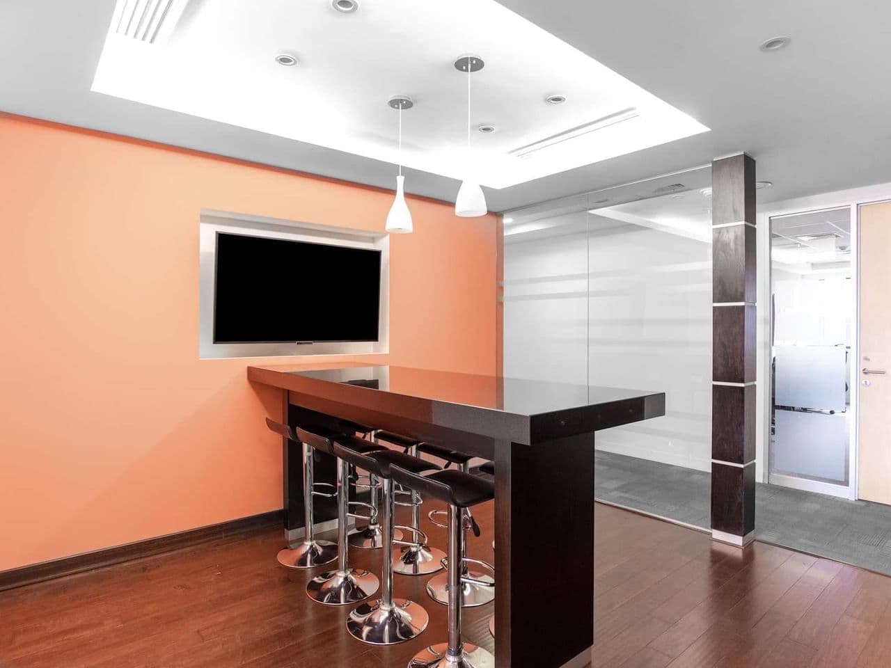 Regus - Calle Las Orquideas 585