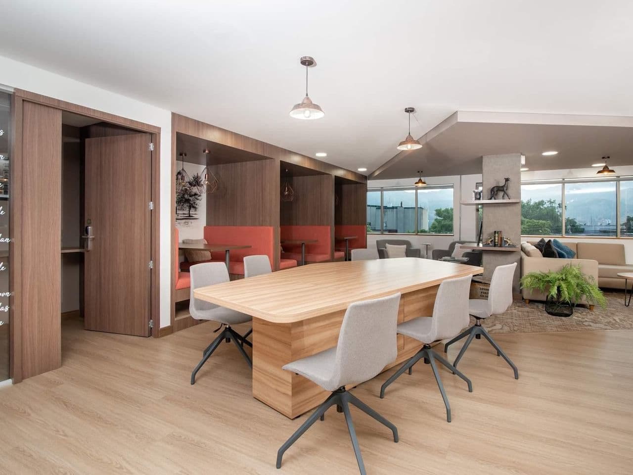 Regus Carrera 43A 11A-44