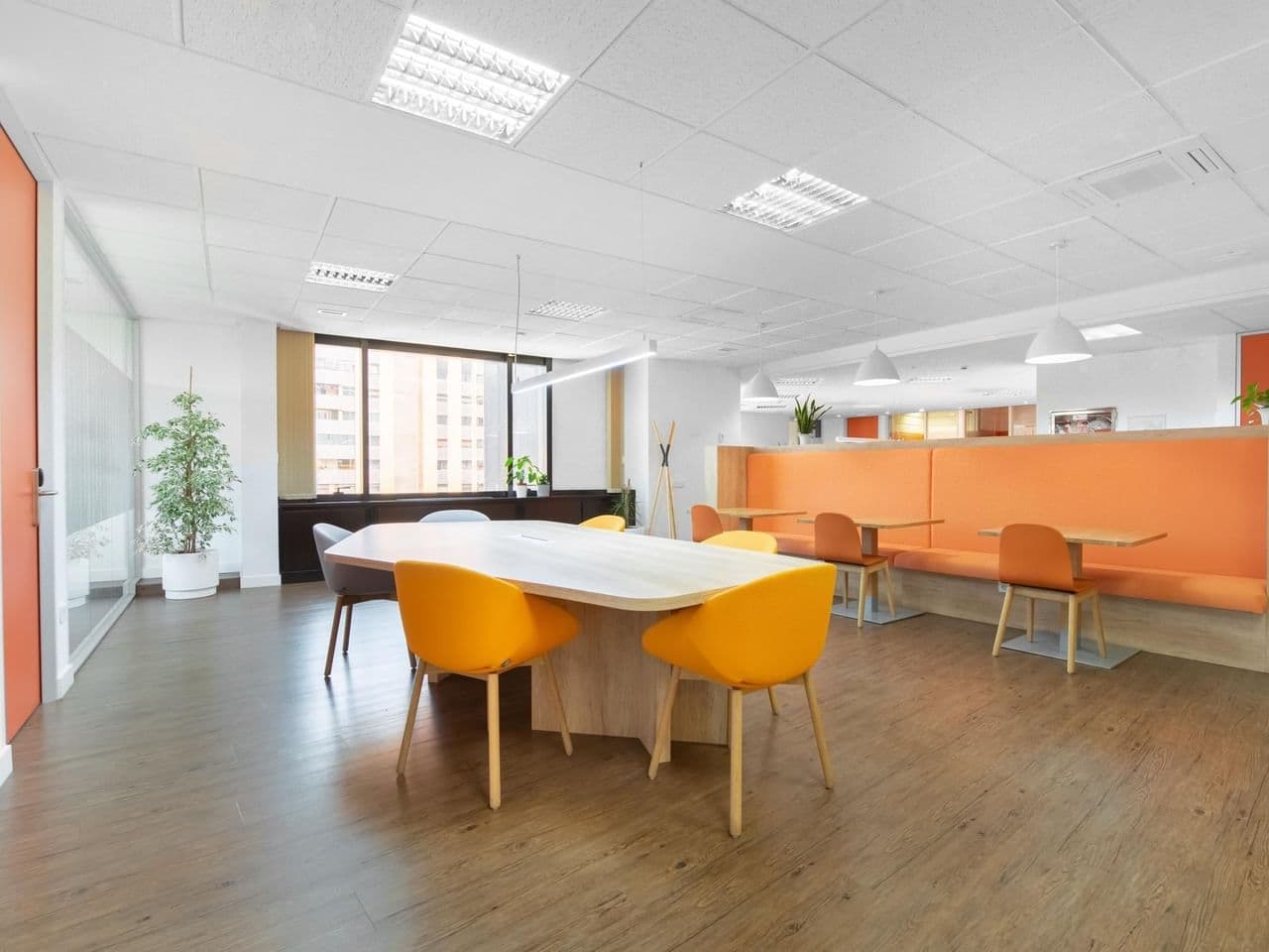 Regus - Europa Building