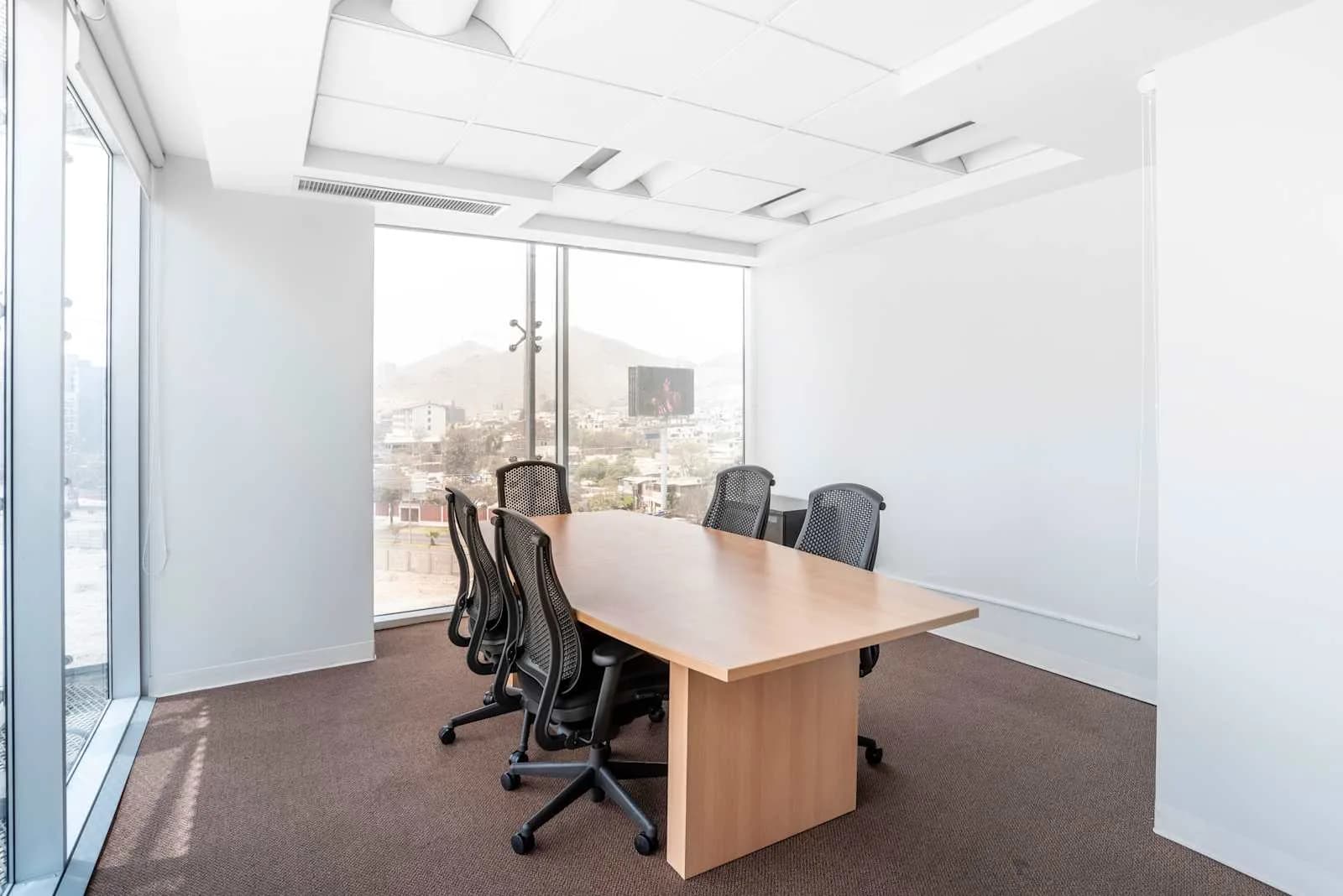 Regus LIMA, Cronos - El Derby
