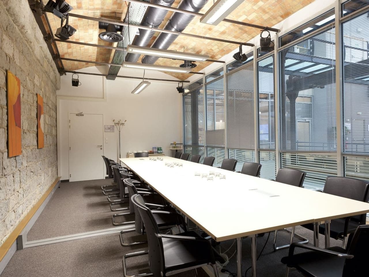 Regus (IWG) - Regus - Marseille Les Docks