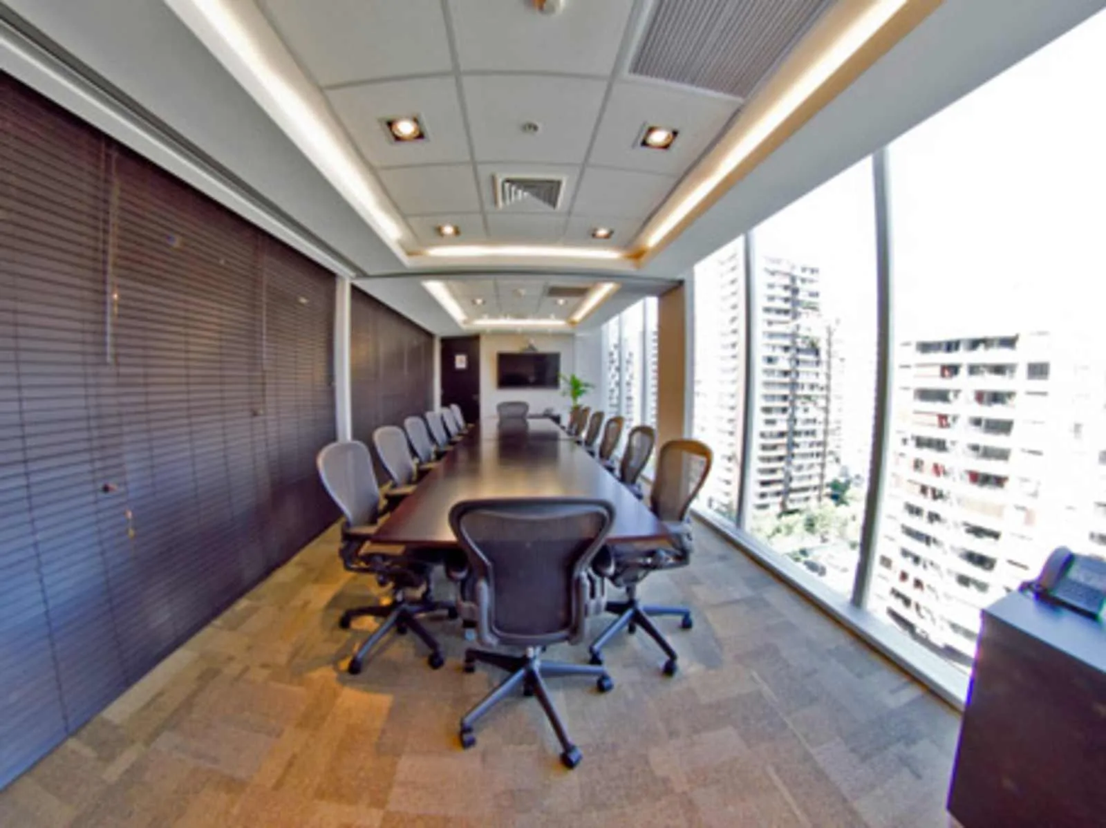 Regus Santiago, Cerro El Plomo