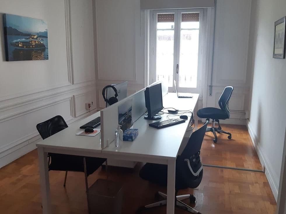 Rentadesk4Less