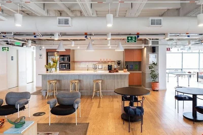 WeWork Carrera 19 # 100 - 45